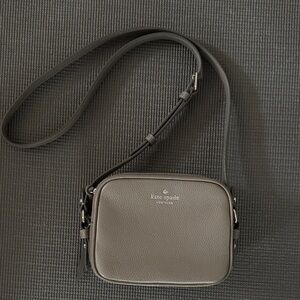 Kate Spade Ellie Pebbled Leather Double Zip Camera Bag - Grey/Silver